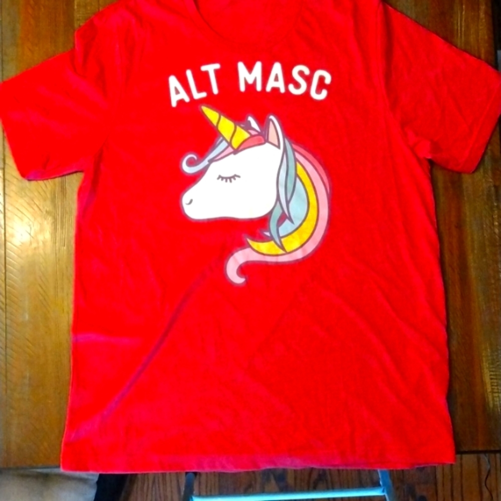 Men T Shirt XL